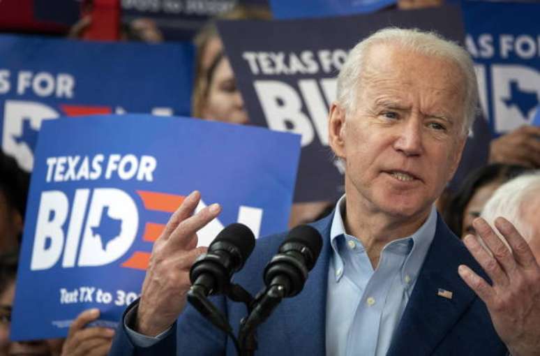 Joe Biden durante com&iacute;cio no Texas, um dos estados da 'Superter&ccedil;a'