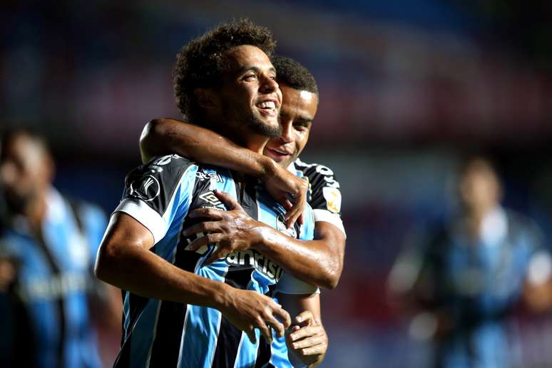 Victor Ferraz abriu o placar para o Grêmio.