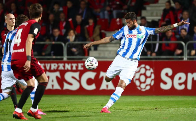 Willian José, atacante da Real Sociedad, durante a partida (Foto: Divulgação/Real Sociedad)