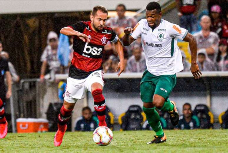Tite também destacou o nível do atleta de adaptação (Foto: Marcelo Cortes / Flamengo)