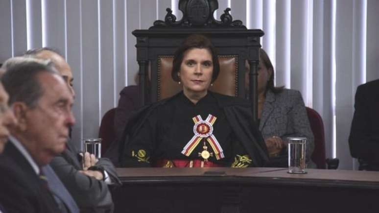 Maria Elizabeth Rocha é a única mulher integrante do Superior Tribunal Militar