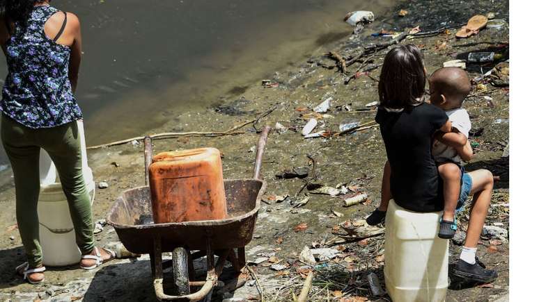 Às vezes, as mães vão parar no tráfico ilegal de pessoas