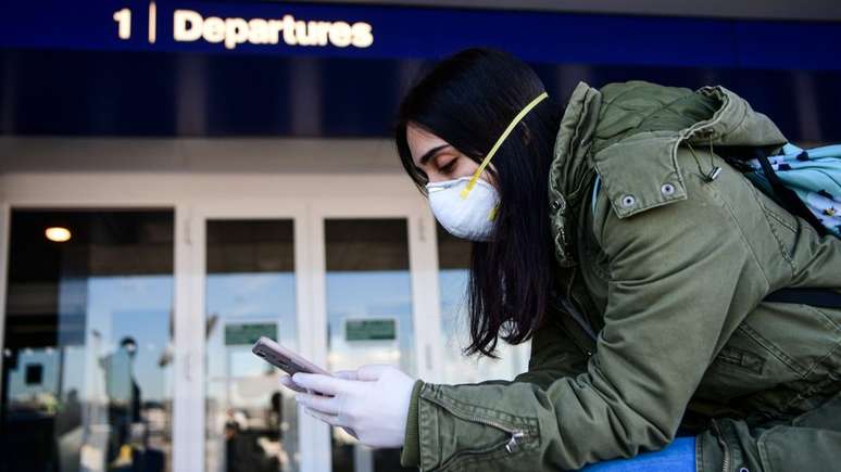 Os voos parecem estar operando nos aeroportos de Milão, apesar da quarentena