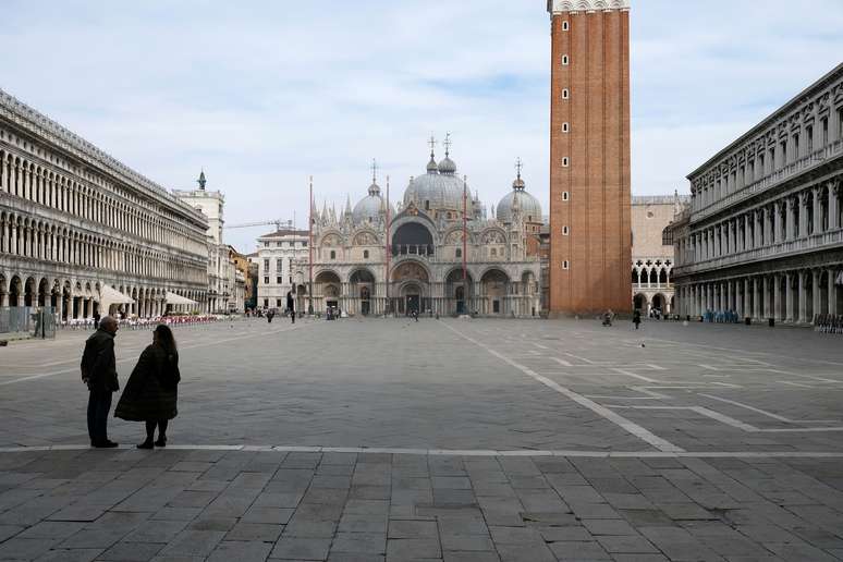 Praça de São Marcos praticamente deserta em Veneza
09/03/2020
REUTERS/Manuel Silvestri