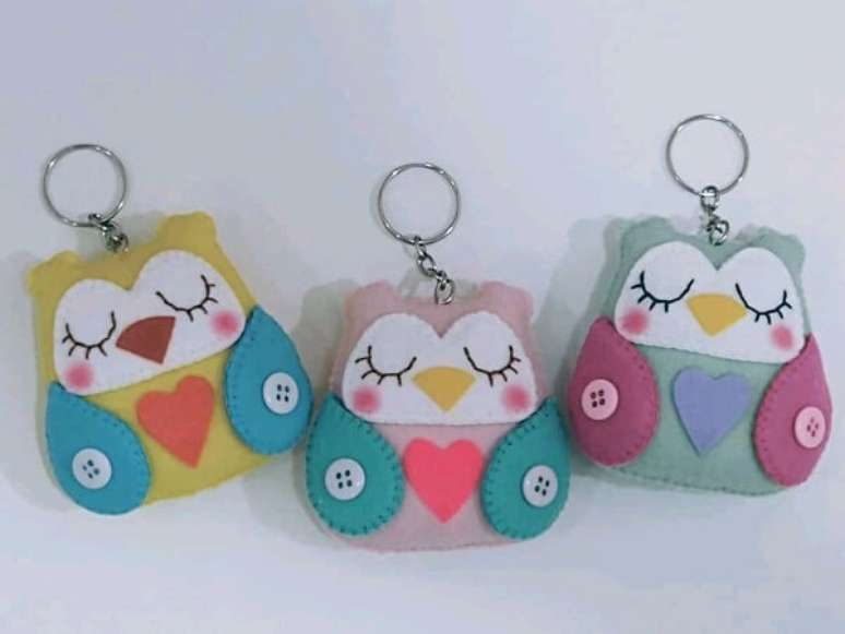 51. O chaveiro de feltro de coruja &eacute; um dos modelos mais procurados no mercado. Fonte: Elo7