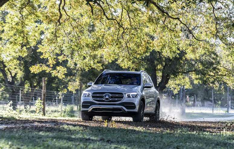 Nova geração do Mercedes-Benz GLE teve mudança no design frontal e na aerodinâmica.