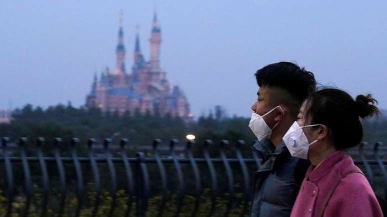 China conseguiu desacelerar avanço do novo coronavírus com medidas de restrição de movimentos da população