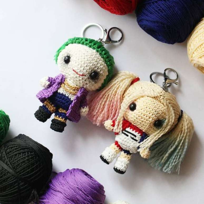 54. Chaveiros podem ser feitos de amigurumi. Foto: Revista Artesanato