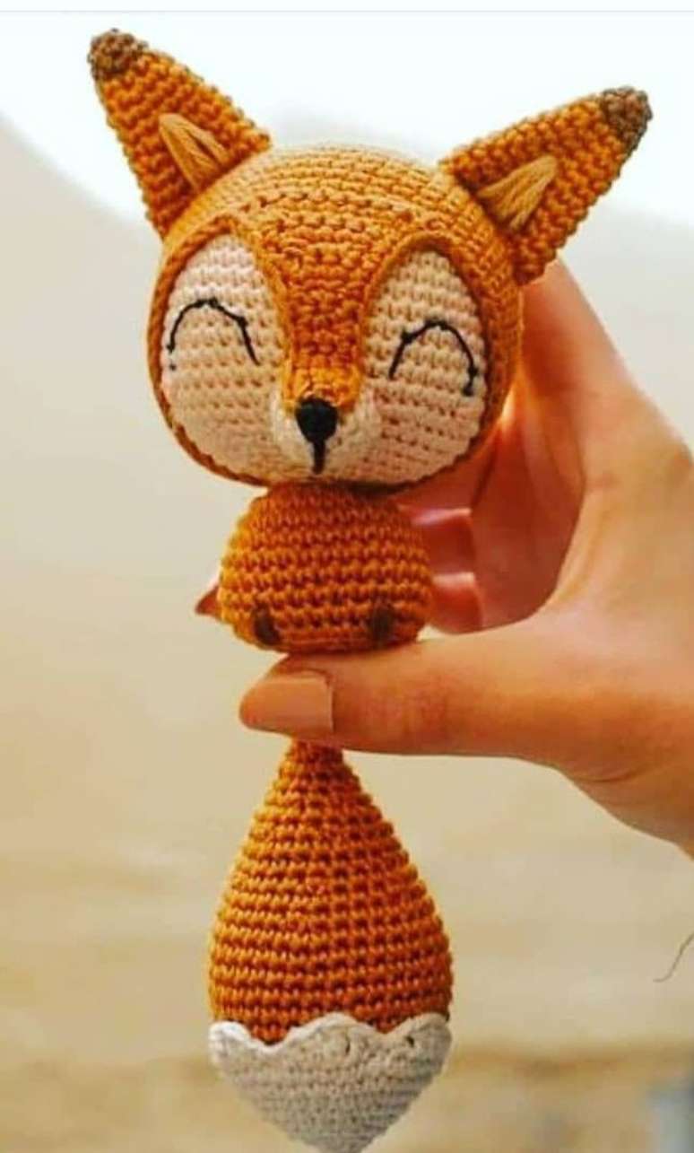 81. Raposas s&atilde;o muito comuns em amigurumi. Foto: Women&rsquo;s Elegance