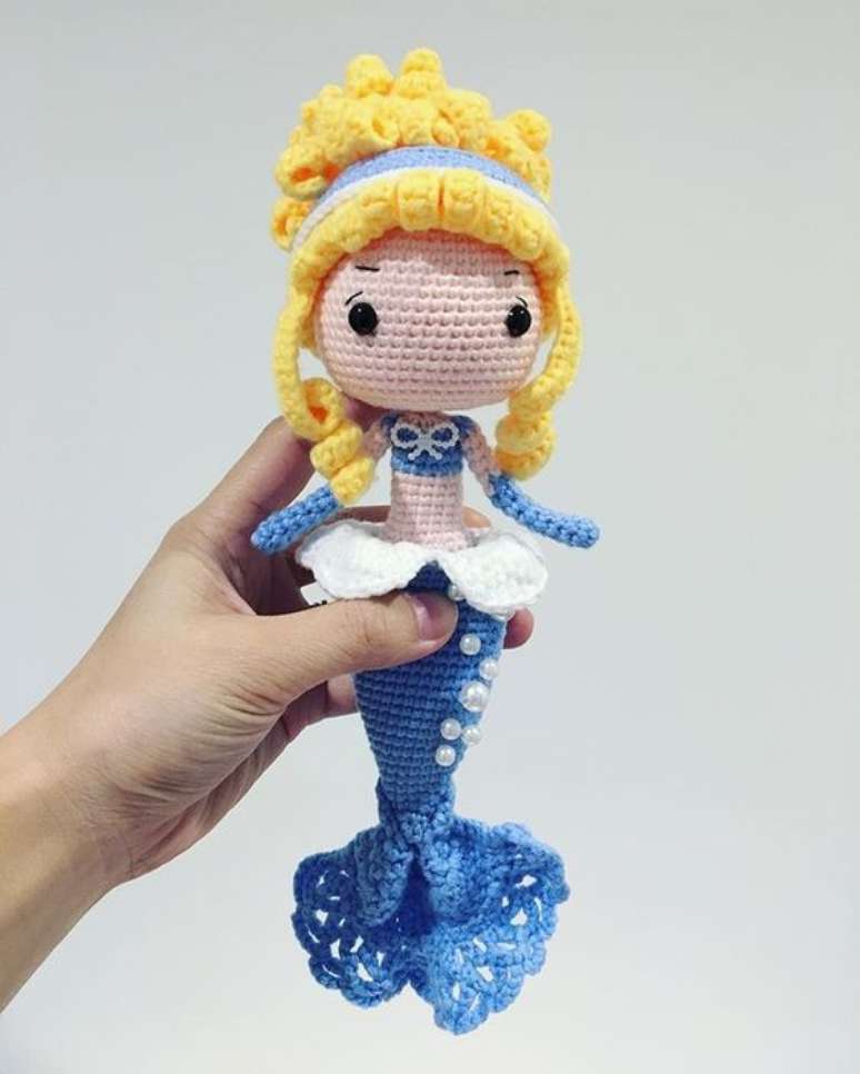 83. A sereia de amigurumi &eacute; perfeita como presente. Foto: Arteirices e Costurices