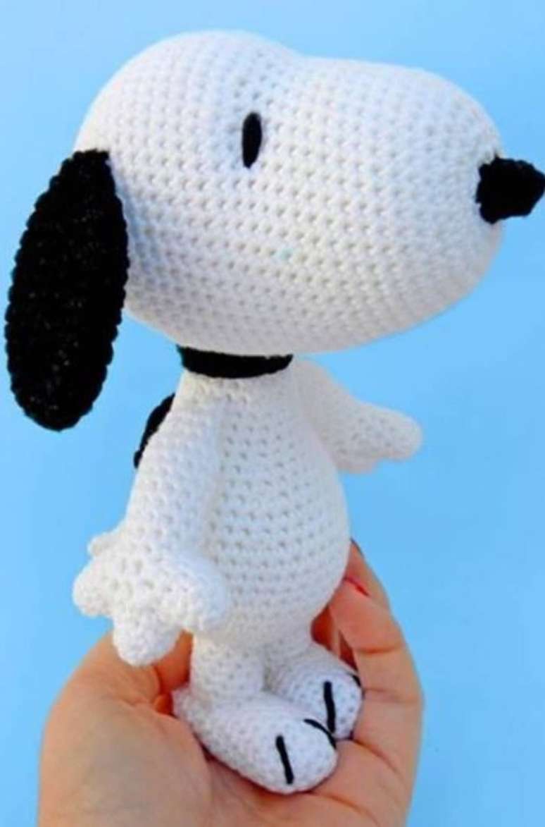 87. O Snoopy de amigurumi &eacute; um dos modelos mais tradicionais. Foto: Amigurumi Forum
