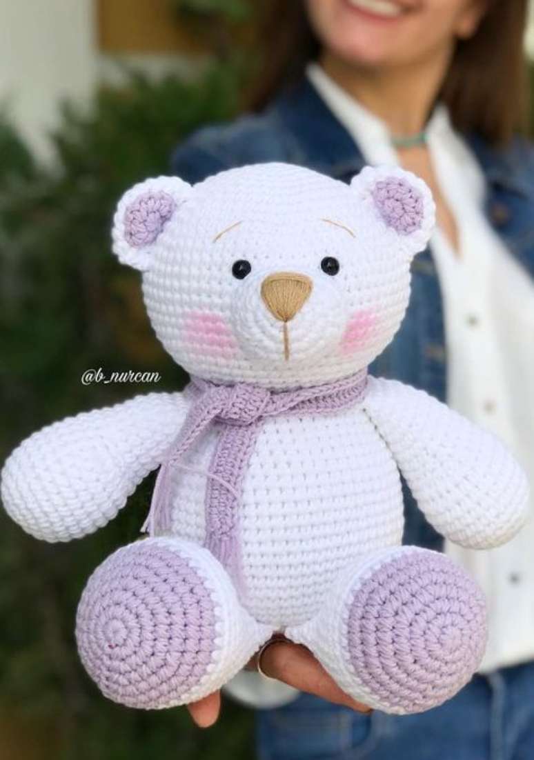 18. Sua casa fica muitos mais delicada com uma pe&ccedil;a de amigurumi. Foto: Kunst Home