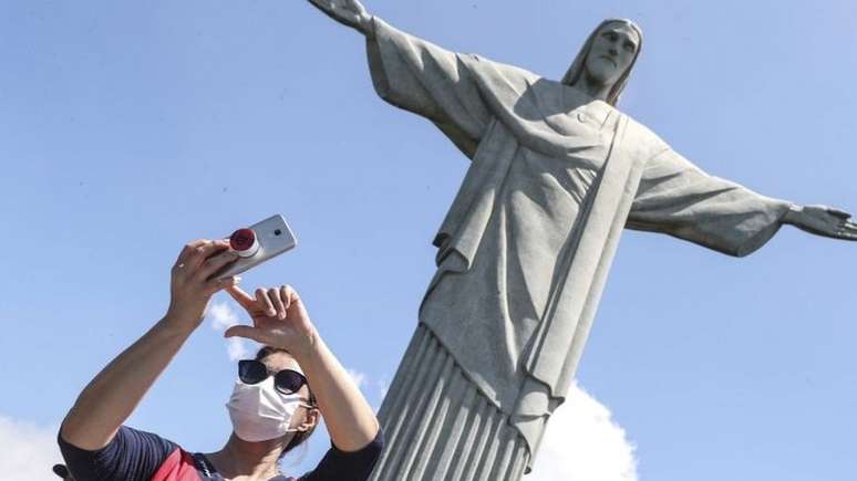 Cidades do Rio de Janeiro e São Paulo têm dois casos confirmados cada de transmissão comunitária