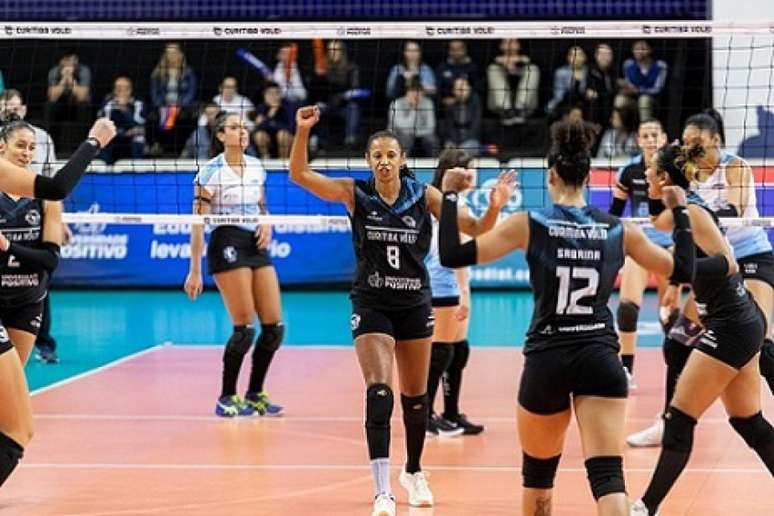 Ouro em Pequim-2008, Valeskinha defende o Curitiba na Superliga feminina de vôlei (Foto: Diego Wladyka)