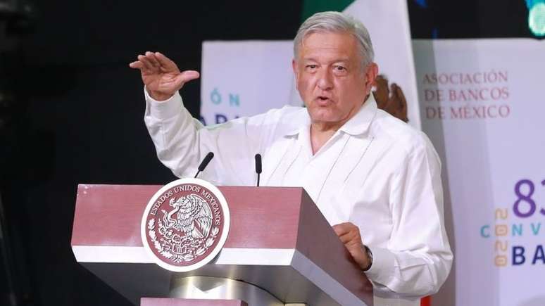 Presidente do México Andrés Manuel López Obrador disse que situação em seu país não justifica restrição de voos ou outras medidas importantes