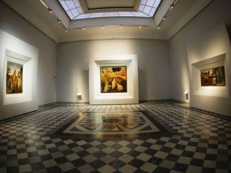 Sala das Gallerie degli Uffizi dedicada ao gênio italiano Leonardo Da Vinci