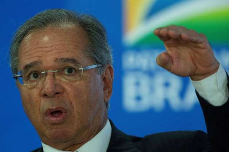 Ministro da Economia, Paulo Guedes, apresentou medidas para tentar amenizar impacto do coronavírus