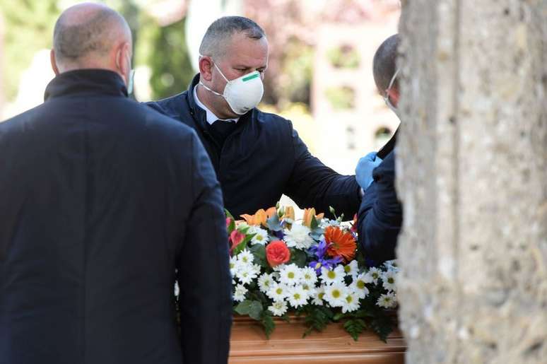 Na última semana, 300 pessoas morreram na província de Bergamo.