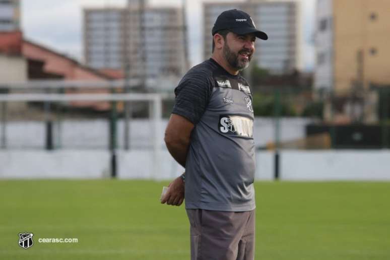 Enderson foi anunciado como treinador do Cruzeiro nesta quarta-feira, 18 de março-(Bruno Aragão/Ceará)