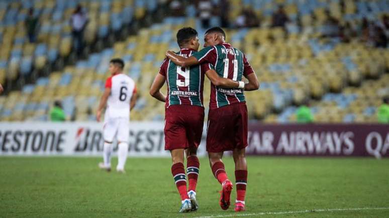 Evanilson e Marcos Paulo: amizade dentro e fora de campo (Foto: Lucas Merçon/Fluminense)