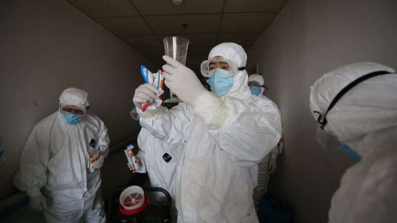 Amplia&ccedil;&atilde;o de testes e isolamento de pacientes foi essencial no combate &agrave; epidemia na China