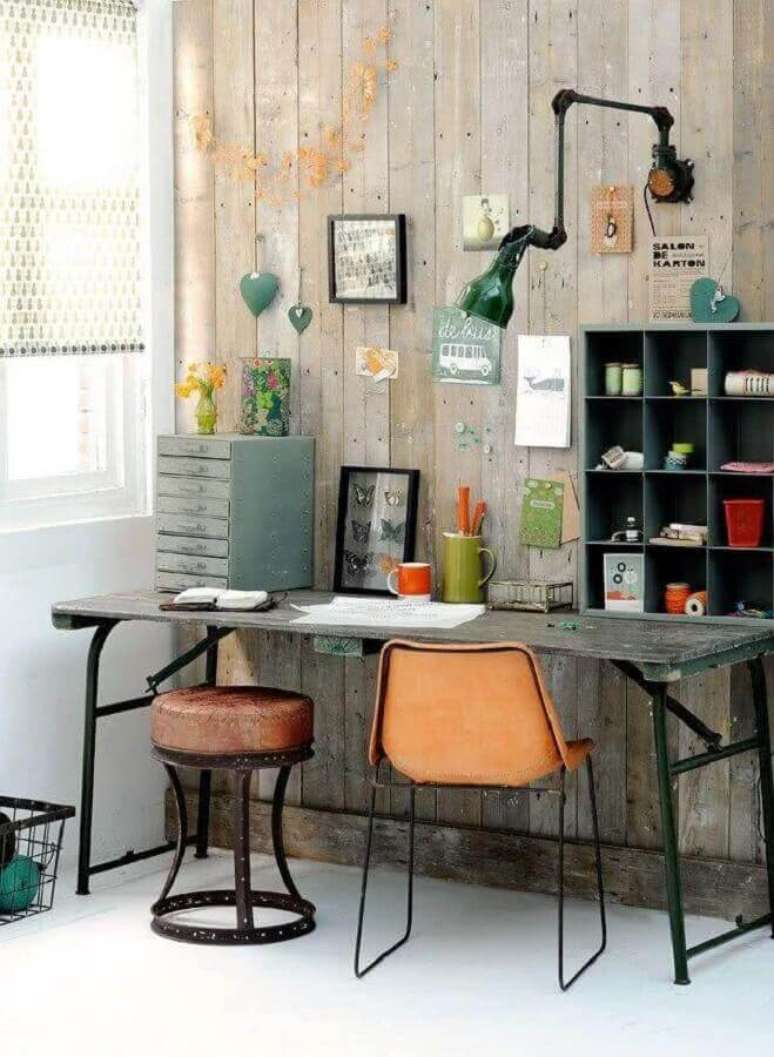 47. Decoração rústica para home office simples – Foto: SA Home Owner