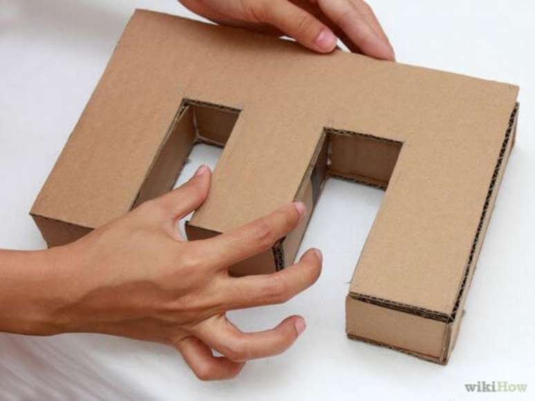 76. Moldes de letras 3D e papelão para decorar casa – Via: Pinterest