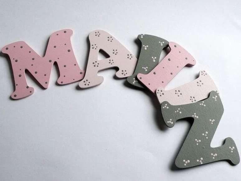 21. Moldes de letras EVA para decorar casa – Via: Pinterest