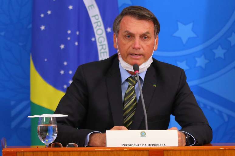 Bolsonaro afirmou que o número de mortes pela Covid será inferior ao de vítimas da H1N1