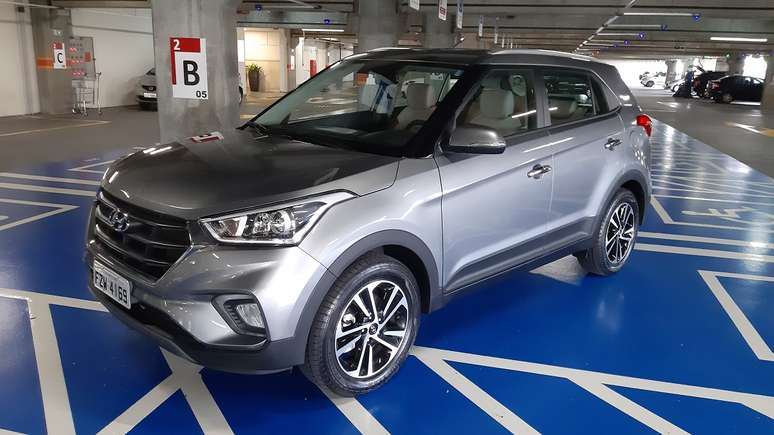 Hyundai Creta Prestige: motor 2.0 de 166 cv e R$ 4.000 mais em conta.