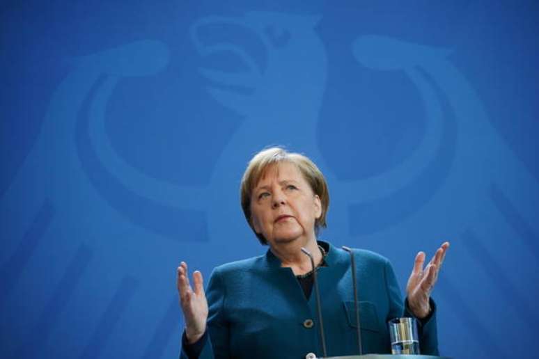Angela Merkel concede coletiva de imprensa sobre pandemia