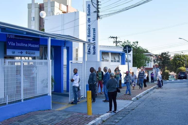 Posto de saúde estão recebendo pacientes com covid-19