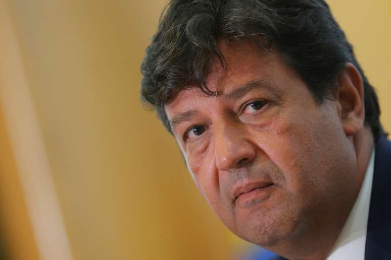 Ministro da Sa&uacute;de, Luiz Henrique Mandetta, em entrevista coletiva
26/02/2020
REUTERS/Adriano Machado