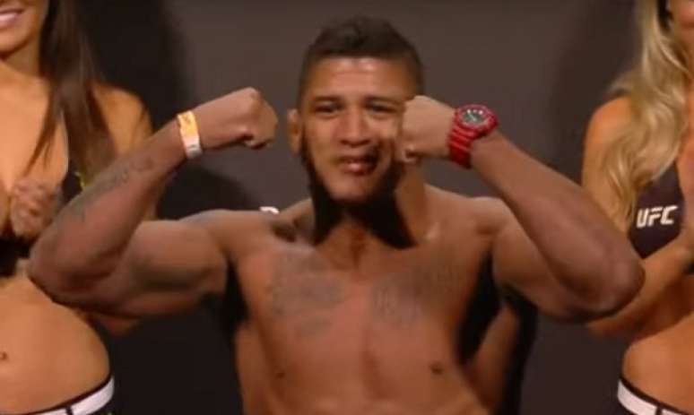 Gilbert Durinho emplacou sua quinta vitória e busca voos maiores na divisã (Foto: Reprodução/YouTube/UFC)