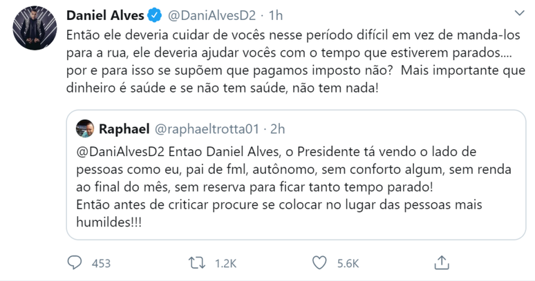 Daniel Alves voltou a tecer críticas ao presidente Jair Bolsonaro (Foto: Divulgação/Twitter)