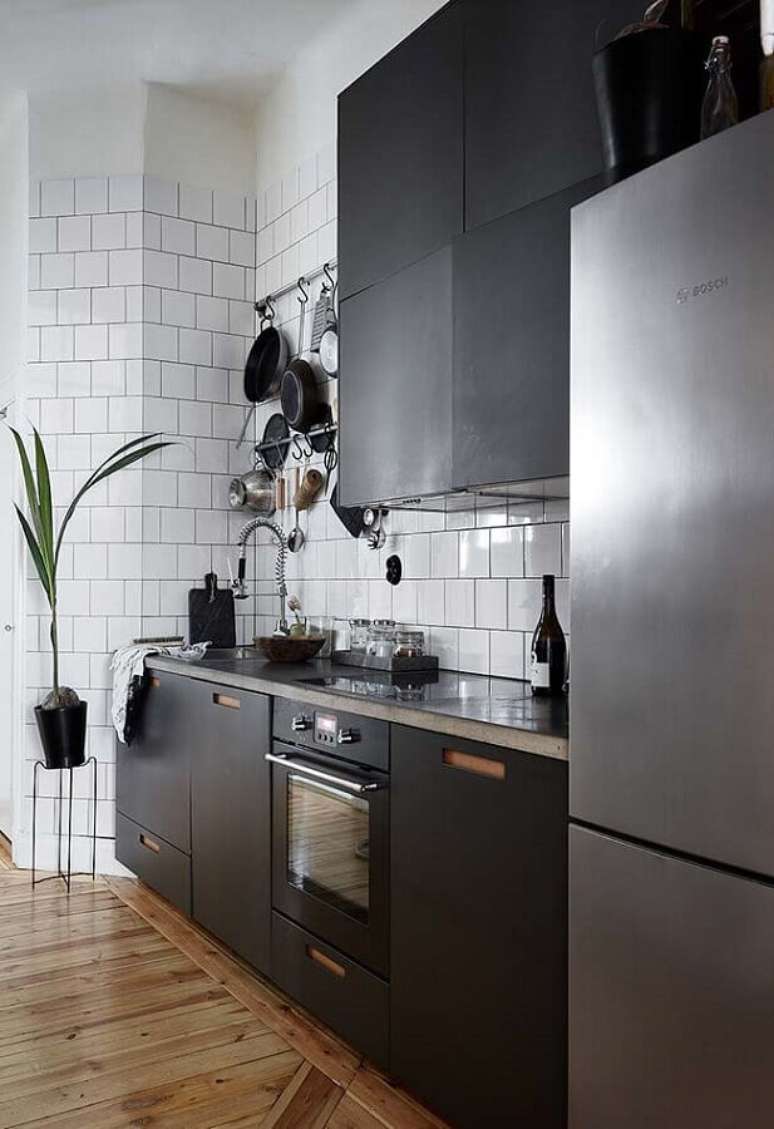 74. Decoração para cozinha preta com subway tile – Foto: Home Decor Ideas