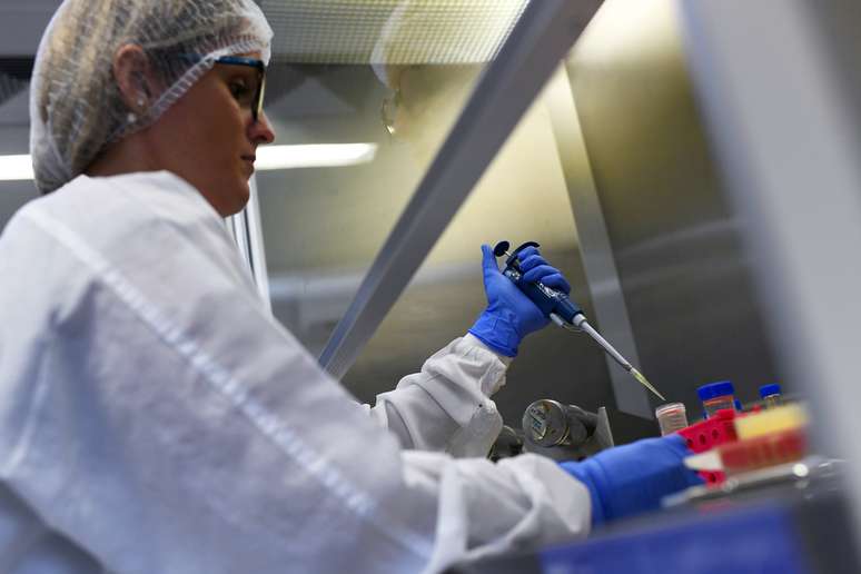 SP tem 12 mil testes de coronavírus aguardando análise