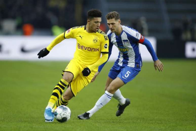 Destaque do Dortmund, Sancho pode custar mais de R$ 700 milhões (ODD ANDERSEN / AFP)