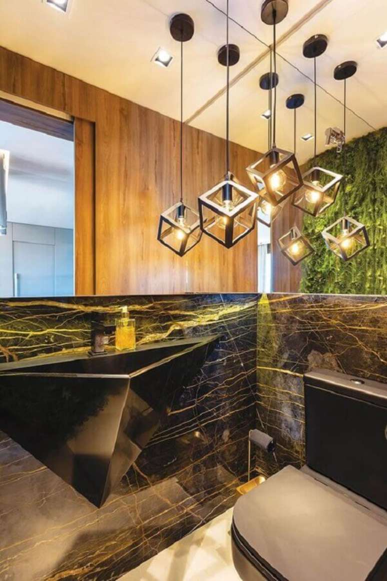 14. Escolha o seu lustre para banheiro conforme o estilo de decora&ccedil;&atilde;o que voc&ecirc; escolheu para o espa&ccedil;o &ndash; Foto: Casa de Valentina