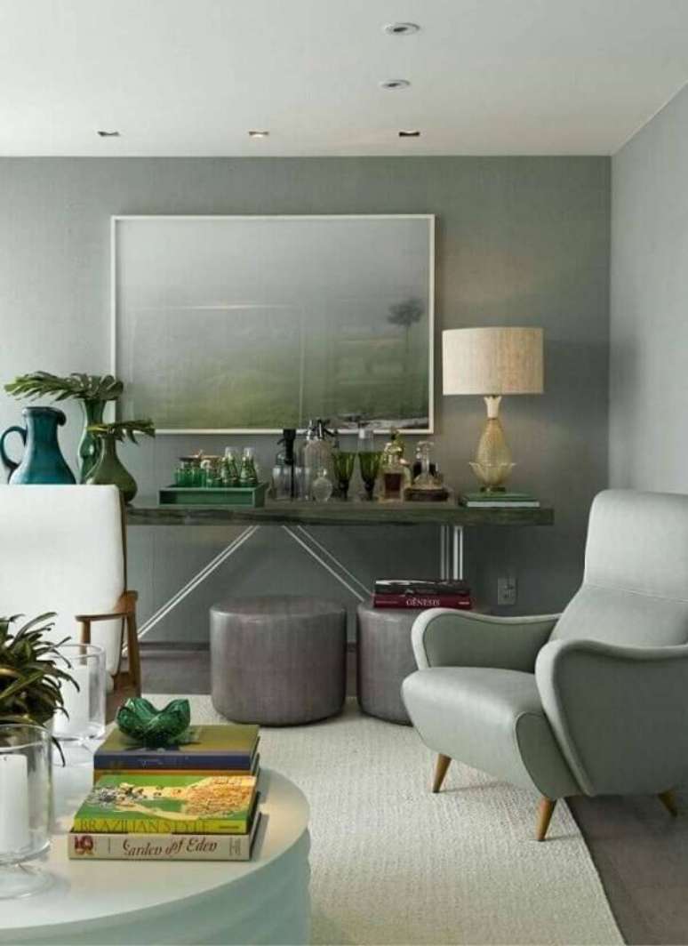 64. Puffs redondos otimizando o ambiente &ndash; Foto: Terra