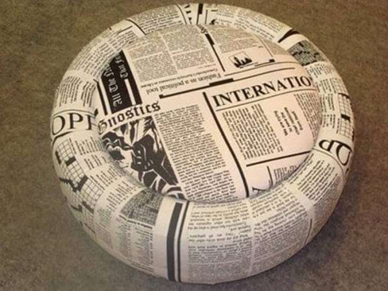 23. Dependendo da estampa de seus puffs ele pode ser o item decorativo de destaque do ambiente &ndash; Foto: Via Pinterest