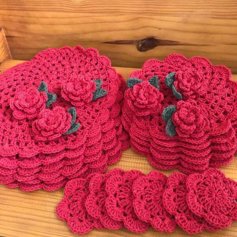 25. Kit de guardanapo de croch&ecirc; &ndash; Via: Pinterest