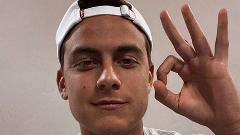 Dybala diz estar recuperado após contrair coronavírus