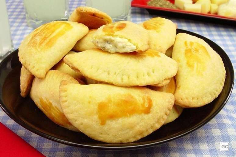 Guia da Cozinha - Receitas com massa de pastel para “sextar” em casa