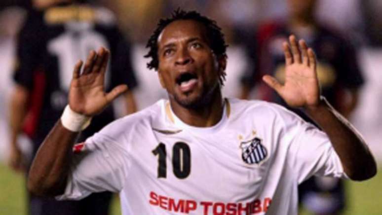 Zé Roberto marcou um dos gols da vitória contra o Corinthians em 2007 (Foto:Reprodução)