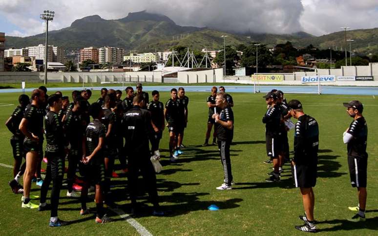 Elenco profissional terá vinte dias de férias coletivas (Foto: Vítor Silva/Botafogo)