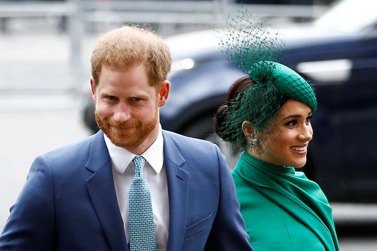 Pr&iacute;ncipe Harry e sua esposa Meghan em Londres
09/03/2020 REUTERS/Henry Nicholls