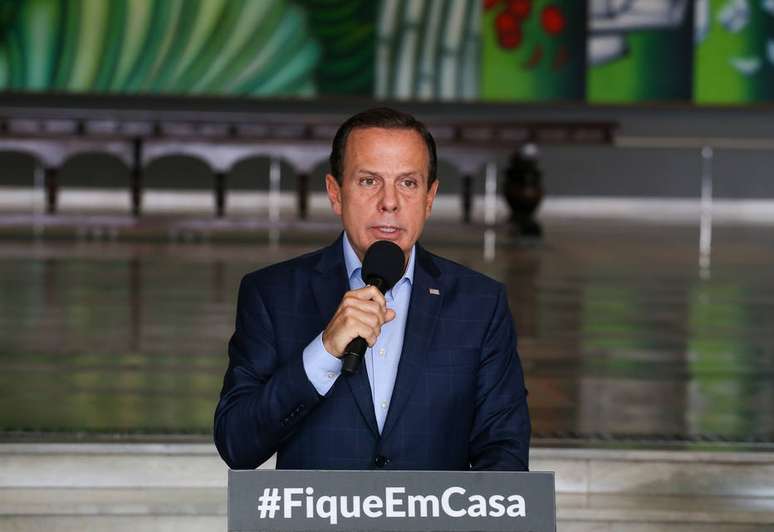 O governador João Doria, durante coletiva de imprensa no Palácio dos Bandeirantes sobre a pandemia do coronavírus