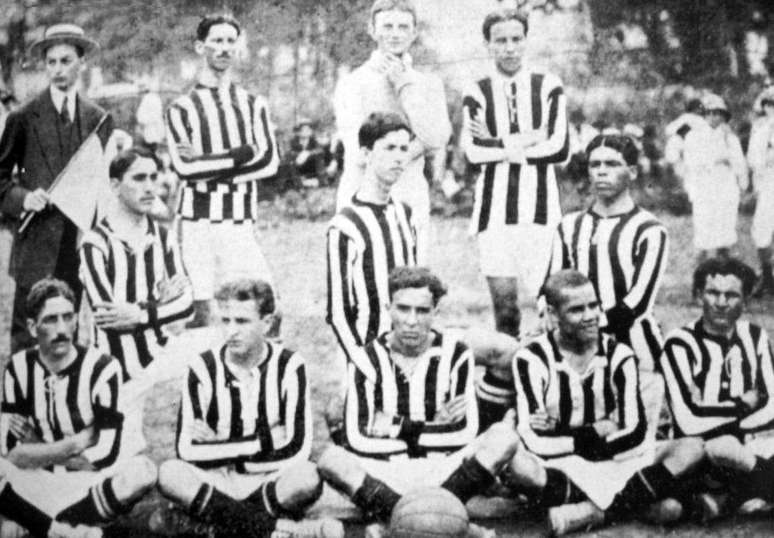 Santos se tornou o Alvinegro há 107 anos (Foto: Reprodução/Site do Santos)