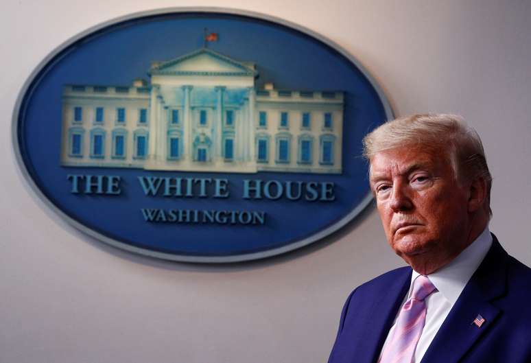 Presidente dos EUA, Donald Trump, durante "briefing" na Casa Branca 
01/04/2020
REUTERS/Tom Brenner
